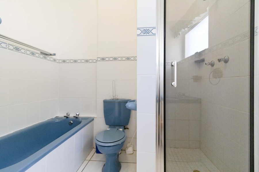 5 Bedroom Property for Sale in Vermont Western Cape